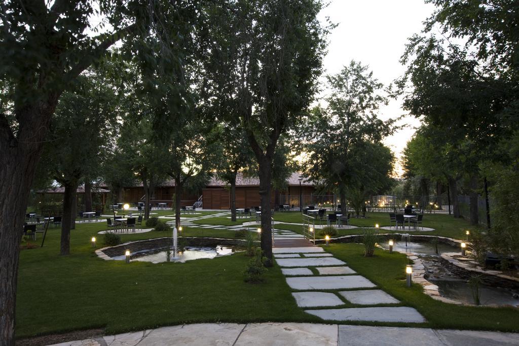 Complejo La Cigueena Арганда-дель-Рей Экстерьер фото